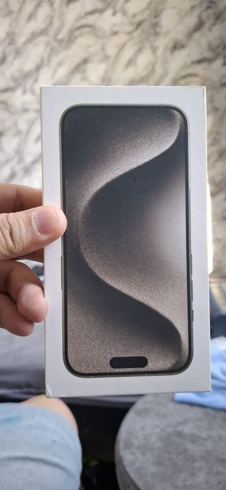 IPHONE 15 PRO Natural titanium