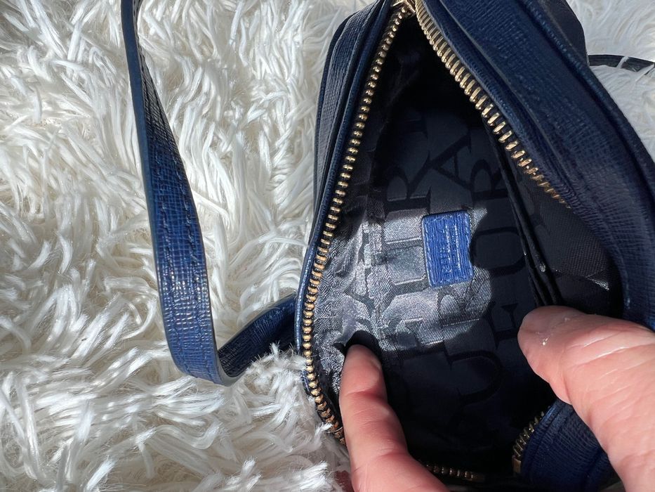 оригинална Дамска чантичка през тялото FURLA