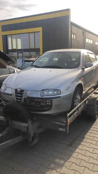 Dezmembram Alfa 147 1.6 B an fabr. 2005