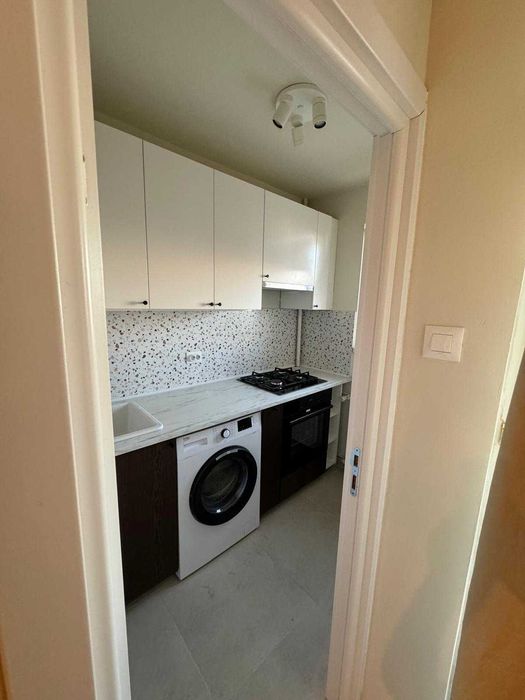 Garsonieră de vânzare, 30 mp, renovată complet, bloc anvelopat, direct proprietar - Constantin Brâncoveanu
