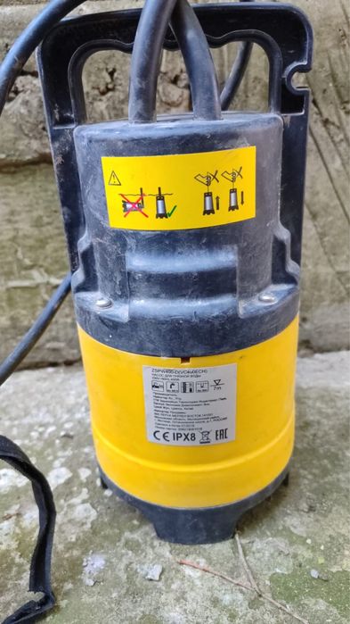 Продам насос для грязной воды