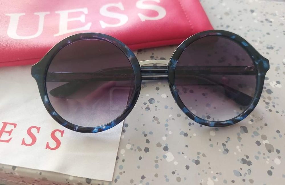 Ochelari de soare Guess