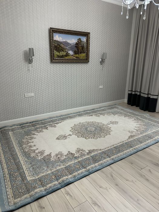 Ковер для дома , состояние отличное