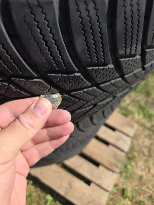 285/45/21 BRIDGESTONE 4бр