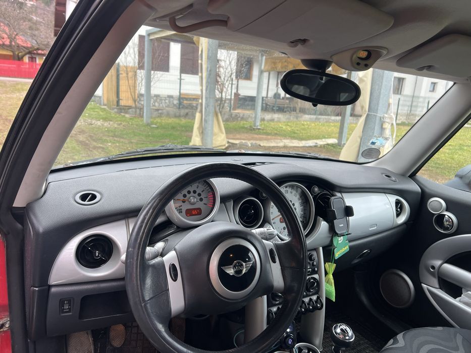 Mini Cooper R50 2003