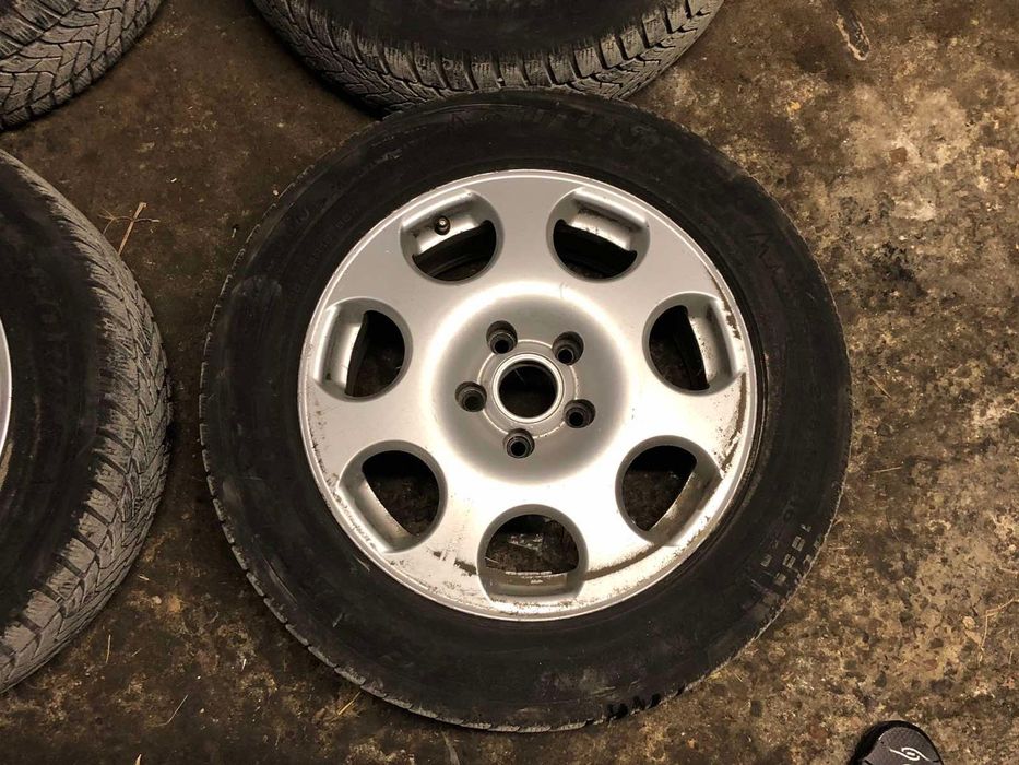 Алуминиеви джанти със зимни гуми 225/45/R16 - 5х112