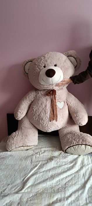 Плюшен огромен мечок, 130 см. височина