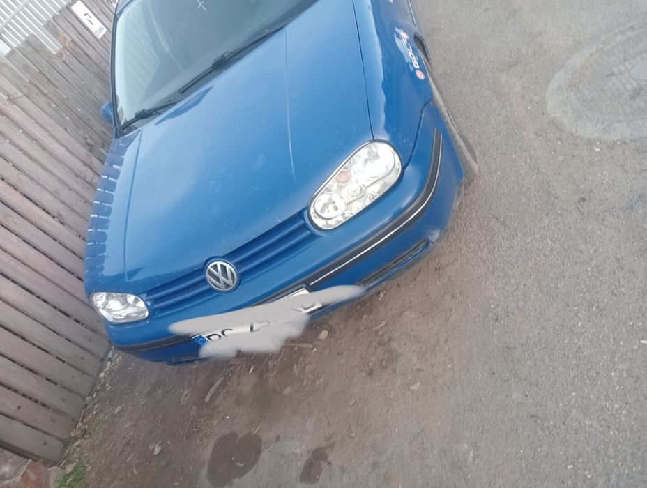 Vând Volkswagen Golf 4 – 1.4 16V, 1999 – 2000 lei
Vând VW Golf 4, anul