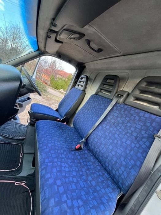 Продавам бус Iveco 35c12