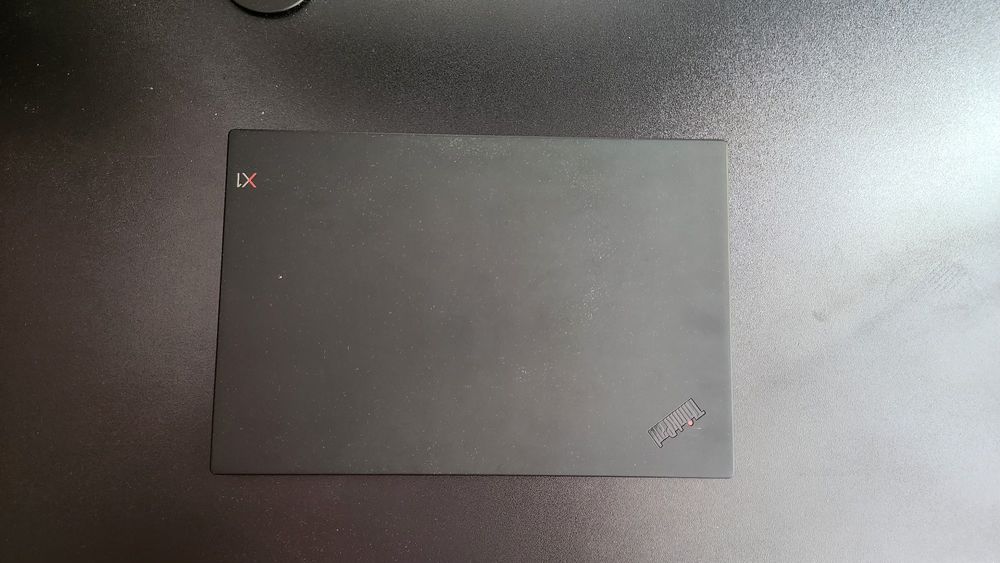 Laptopul ThinkPad X1 Gen 7 + Casti JBL Live 770 NC!