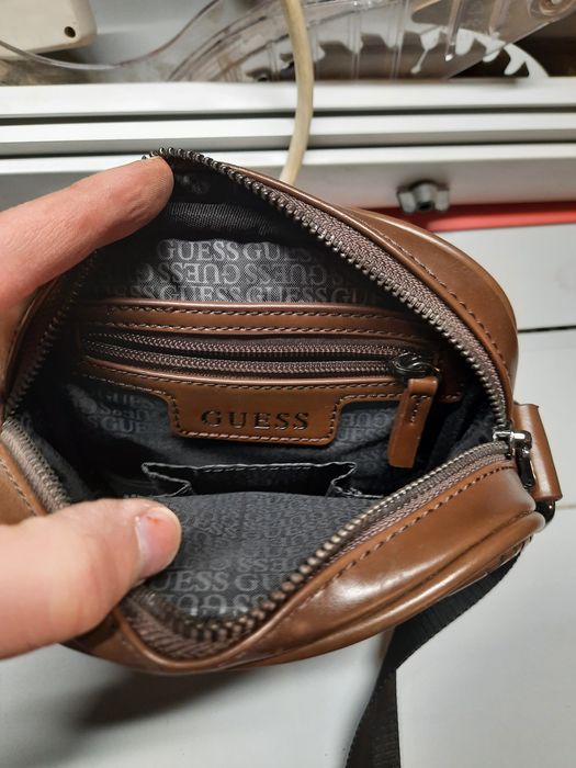 Мъжка чанта Guess