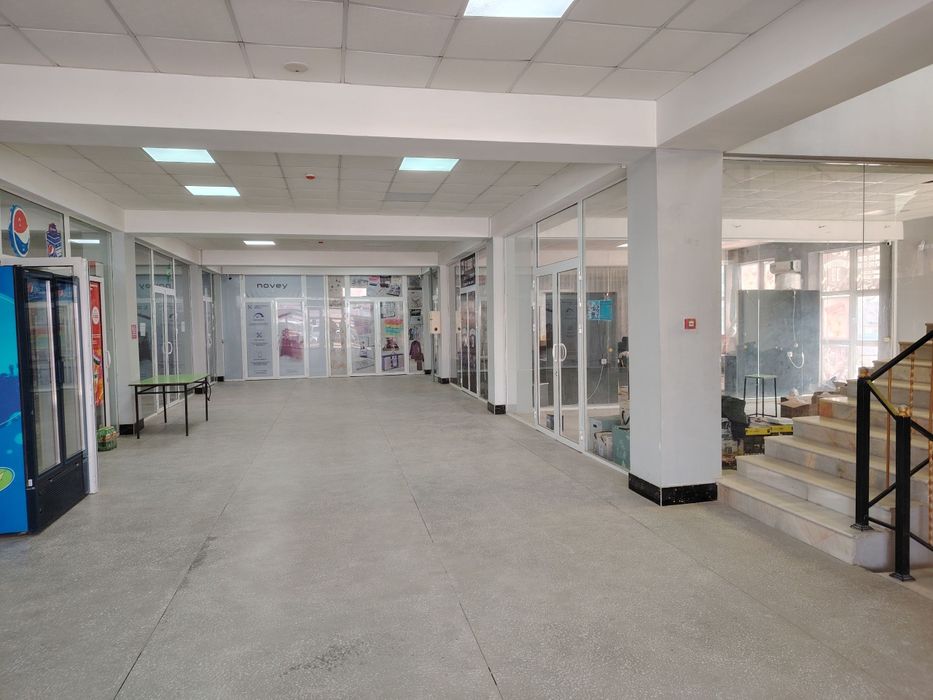 Yashil bozor yonidan savdo dokoni sotiladi