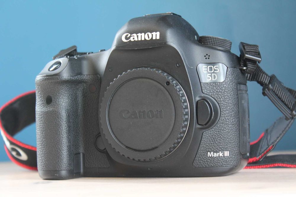Фотоапарат Canon 5D mk3 / Canon 5D Mark iii на 37K кадъра