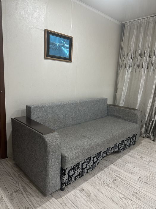 Продам б/у диван
