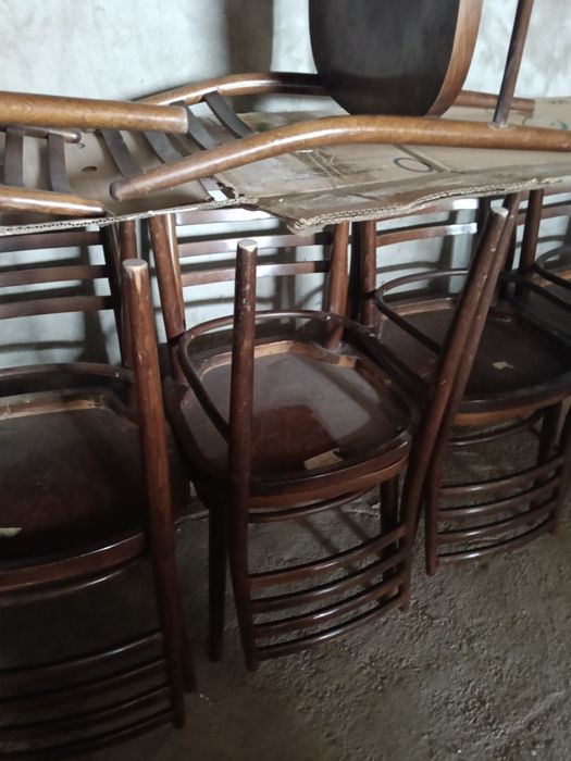 Продам стол и стулья