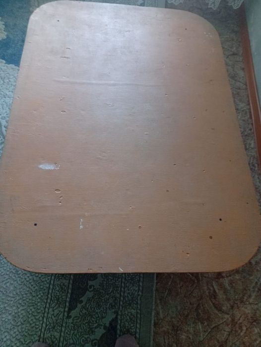 Срочно продам стол