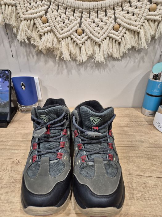 Весенние ботинки на мальчика.