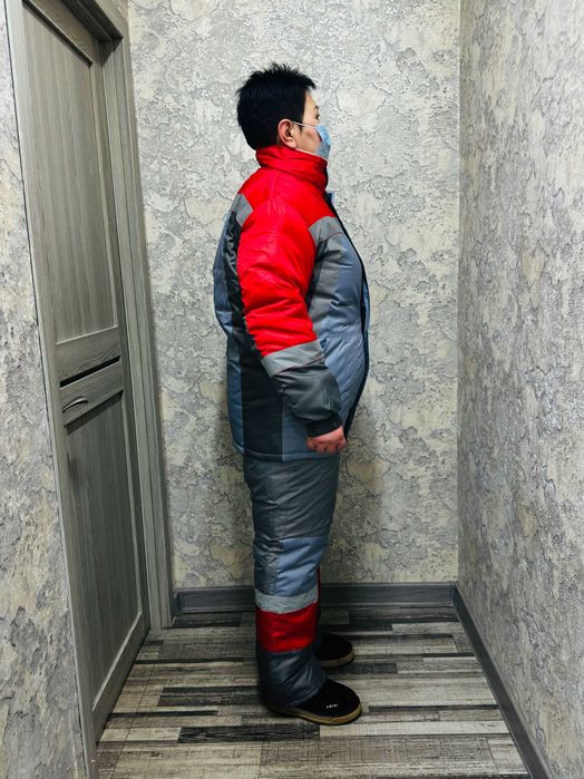 Костюм со светоотражающими элементами.