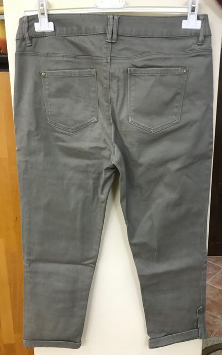 Pantaloni 3 sferturi gri-khaki