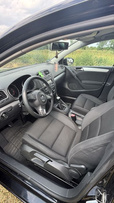 VOLKSWAGEN Golf 2010 — imagine 5
