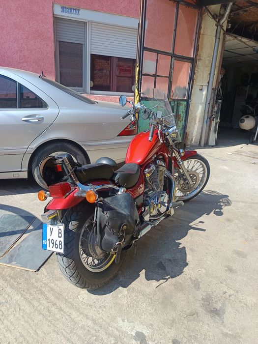 Продавам Сузуки интрудер800