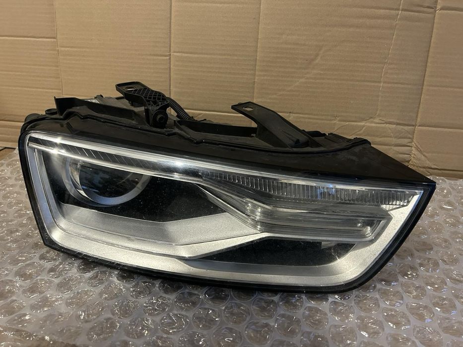 Audi Q3 8U Facelift фар/фарове