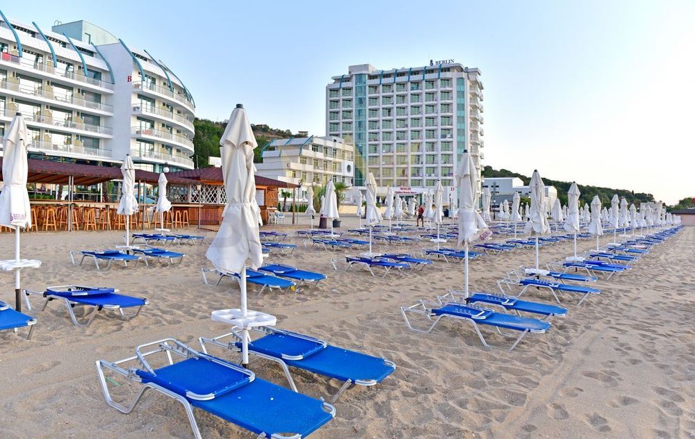 Продава се Едностаен апартамент в к.к. Златни пясъци - 46 кв.м за 979 €/кв.м - Снимка #7