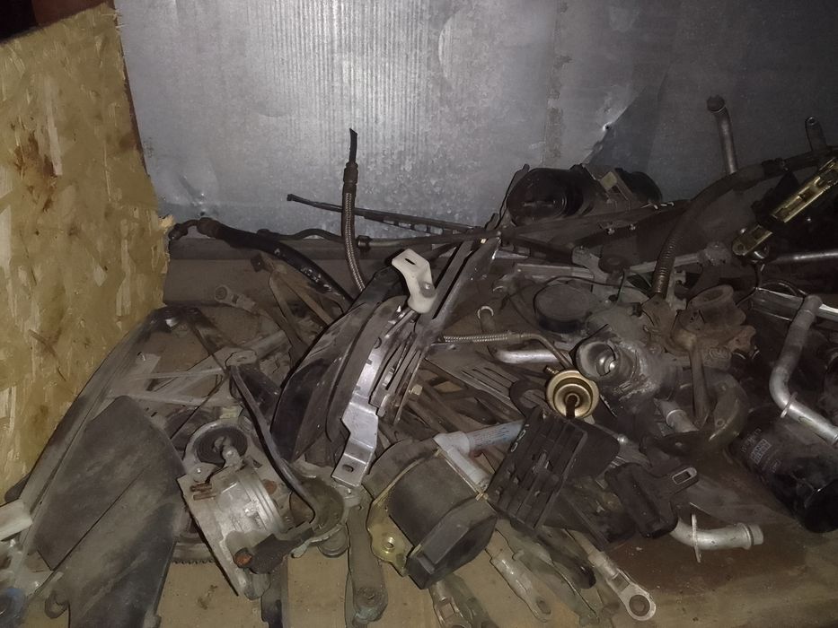 Мерседес 190 124 продам запчасти б.у