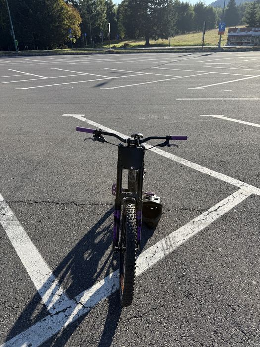 Bicicleta downhill scott gambler custom   (Santa cruz, canyon, trek)