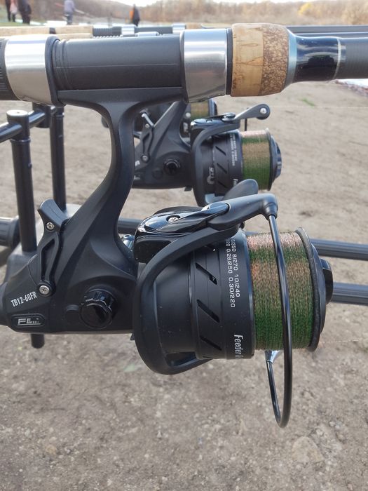 Комплект шаранджийски пръчки с макари