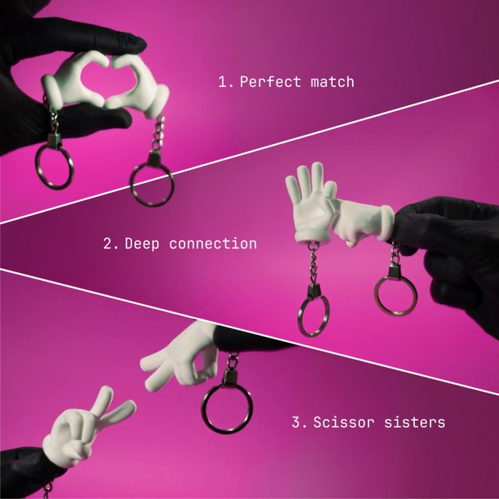 Подвесы на сумку(брелки) к 8 марта (парные)