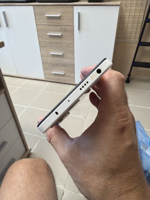 Xiaomi Redmi Note 12 Pro 5G 6+2/128gb - перфектни