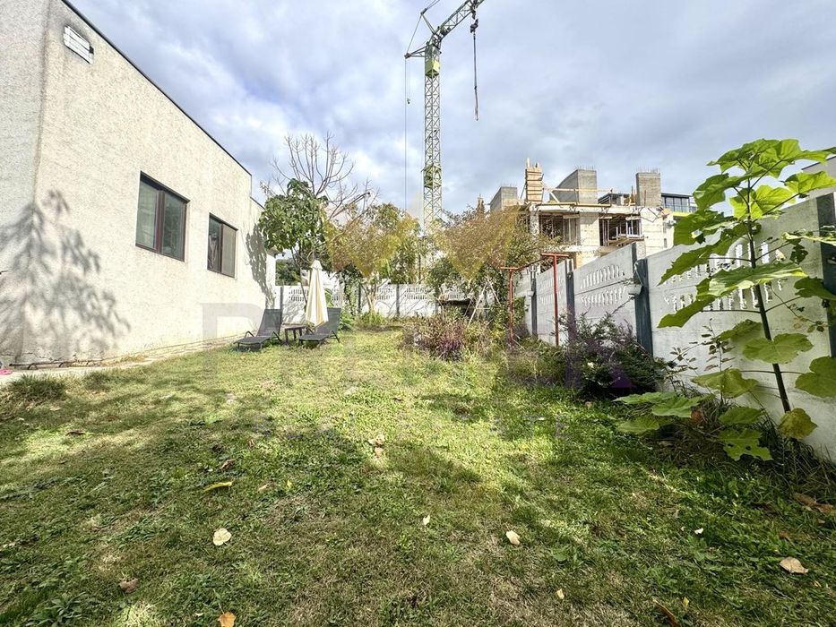 Продава се Къща в Варна, Възраждане 3 - 160 кв.м за 1938 €/кв.м - Снимка #10