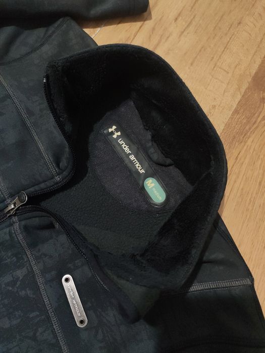 Bluza dama Under Armour groasă mărimea M