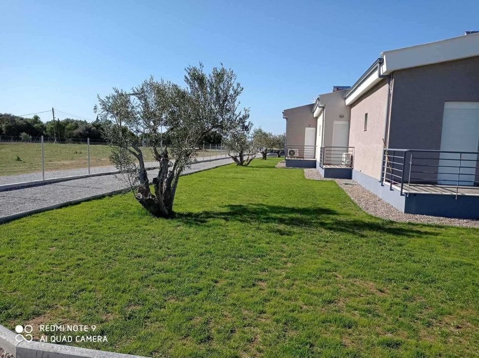 Луксозен жилищен комплекс с басейн – инвестиционен имот в Гърция