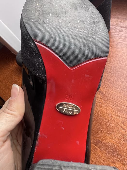 Туфли чёрные 38-39рр