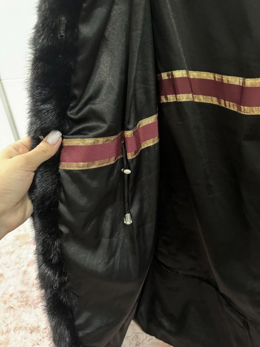 Продам шубу норковую