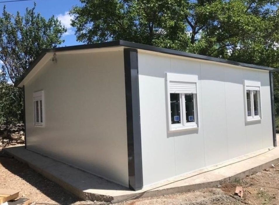 Vând garaje pe structura metalica