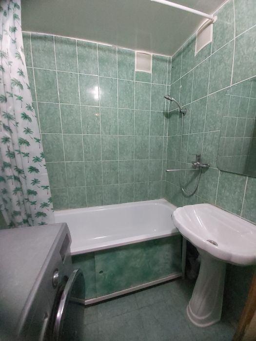 Продается 2х ком.кв в мкр.Строитель