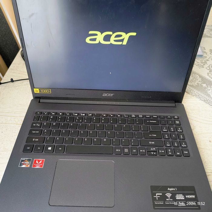 Vând laptop Acer aspire 3 pentru jocuri