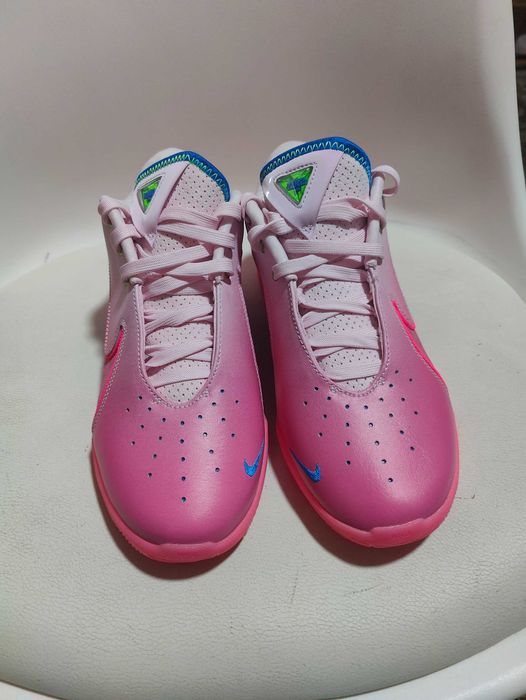 Nike LeBron 22 nr 38 noi