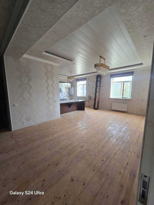 Продаётся 2х комн квартира на 3 этаже Ор-р Мафтуна бар