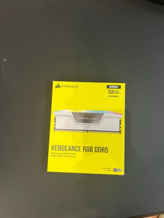 Corsair 32 16x12 DDR5 RGB