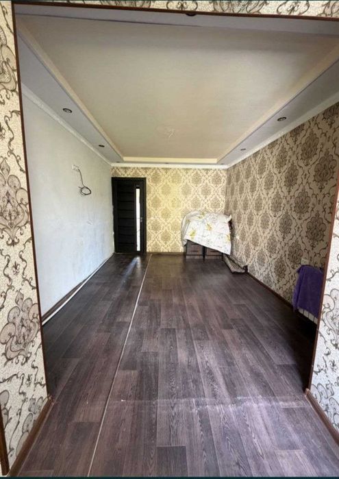 В доль дороги 2х комнатная квартира 5-этаже Адрес Согдиана Мед колледж