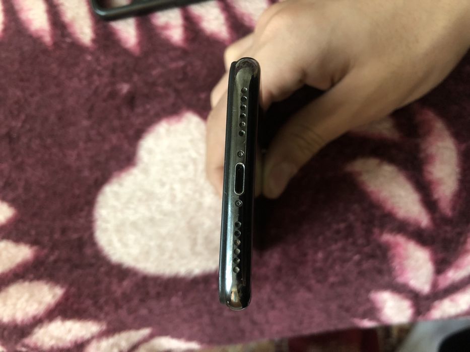 айфон Х  продам с каропкой