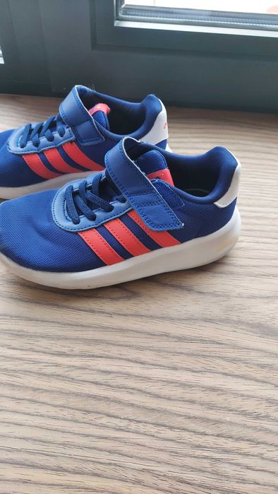 Детски маратонки Adidas, 31 номер