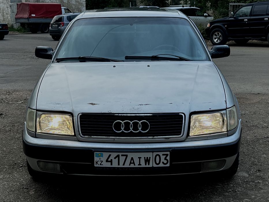Продается ауди 100 с4