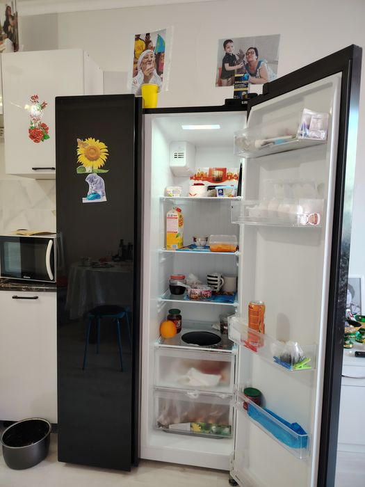 Продам Холодильник двухкамерный