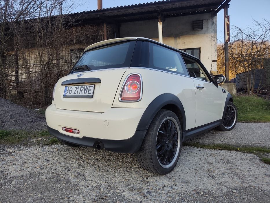 Mini Cooper One R56