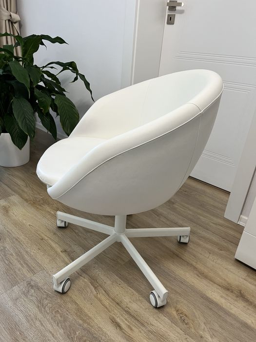 Scaun birou rotativ alb